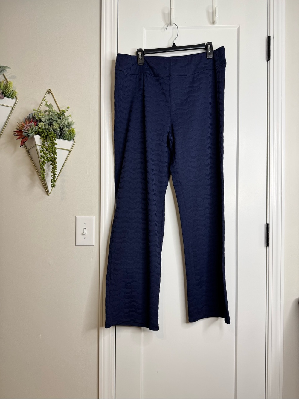 J. McLaughlin Textured Navy Straight Leg Pants